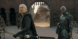 HouseOfTheDragon_3x02-QueensLanding_04433