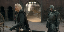 HouseOfTheDragon_3x02-QueensLanding_04436