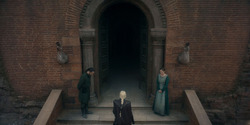 HouseOfTheDragon_3x02-QueensLanding_04453