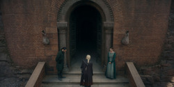 HouseOfTheDragon_3x02-QueensLanding_04454