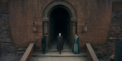 HouseOfTheDragon_3x02-QueensLanding_04456