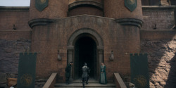 HouseOfTheDragon_3x02-QueensLanding_04462