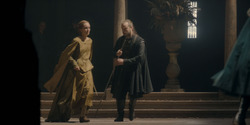 HouseOfTheDragon_3x02-QueensLanding_04475