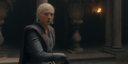 HouseOfTheDragon_3x02-QueensLanding_04513