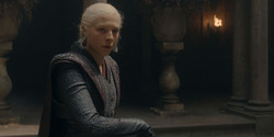 HouseOfTheDragon_3x02-QueensLanding_04514