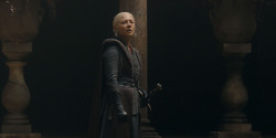 HouseOfTheDragon_3x02-QueensLanding_04533