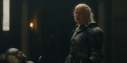 HouseOfTheDragon_3x02-QueensLanding_04540