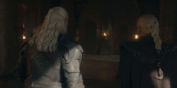 HouseOfTheDragon_3x02-QueensLanding_04581
