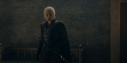 HouseOfTheDragon_3x02-QueensLanding_04599