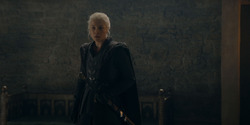HouseOfTheDragon_3x02-QueensLanding_04600
