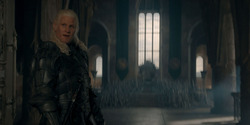 HouseOfTheDragon_3x02-QueensLanding_04613