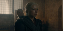 HouseOfTheDragon_3x02-QueensLanding_04635