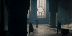 HouseOfTheDragon_3x02-QueensLanding_04668