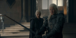 HouseOfTheDragon_3x02-QueensLanding_04705
