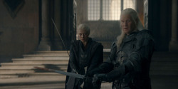 HouseOfTheDragon_3x02-QueensLanding_04725