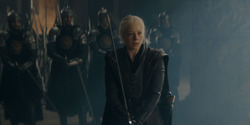 HouseOfTheDragon_3x02-QueensLanding_04744