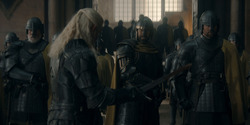 HouseOfTheDragon_3x02-QueensLanding_04776