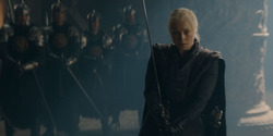 HouseOfTheDragon_3x02-QueensLanding_04787