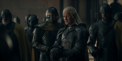 HouseOfTheDragon_3x02-QueensLanding_04830