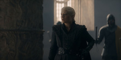 HouseOfTheDragon_3x02-QueensLanding_04851