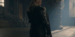 HouseOfTheDragon_3x02-QueensLanding_04887