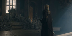 HouseOfTheDragon_3x02-QueensLanding_04892