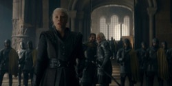 HouseOfTheDragon_3x02-QueensLanding_04894