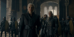 HouseOfTheDragon_3x02-QueensLanding_04905