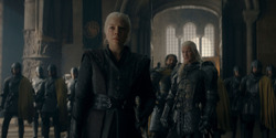 HouseOfTheDragon_3x02-QueensLanding_04906