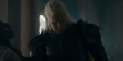 HouseOfTheDragon_3x02-QueensLanding_04971