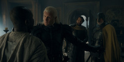 HouseOfTheDragon_3x02-QueensLanding_04978