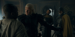HouseOfTheDragon_3x02-QueensLanding_04979