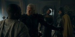 HouseOfTheDragon_3x02-QueensLanding_04980