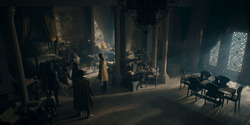 HouseOfTheDragon_3x02-QueensLanding_05018
