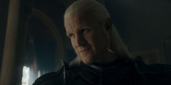 HouseOfTheDragon_3x02-QueensLanding_05054