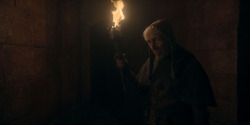 HouseOfTheDragon_3x02-QueensLanding_05146