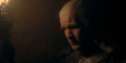 HouseOfTheDragon_3x02-QueensLanding_05169