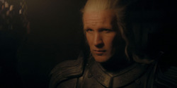 HouseOfTheDragon_3x02-QueensLanding_05175