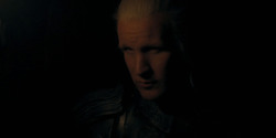 HouseOfTheDragon_3x02-QueensLanding_05179