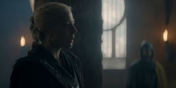 HouseOfTheDragon_3x02-QueensLanding_05274