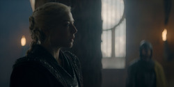 HouseOfTheDragon_3x02-QueensLanding_05275