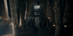 HouseOfTheDragon_3x02-QueensLanding_05280