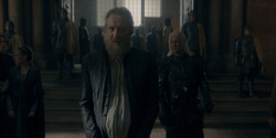 HouseOfTheDragon_3x02-QueensLanding_05292