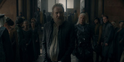 HouseOfTheDragon_3x02-QueensLanding_05298