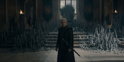 HouseOfTheDragon_3x02-QueensLanding_05310
