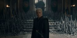 HouseOfTheDragon_3x02-QueensLanding_05316