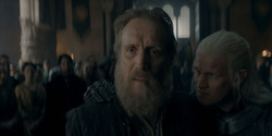 HouseOfTheDragon_3x02-QueensLanding_05328
