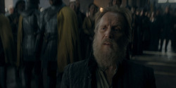 HouseOfTheDragon_3x02-QueensLanding_05350