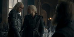 HouseOfTheDragon_3x02-QueensLanding_05357
