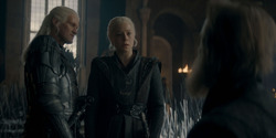HouseOfTheDragon_3x02-QueensLanding_05363